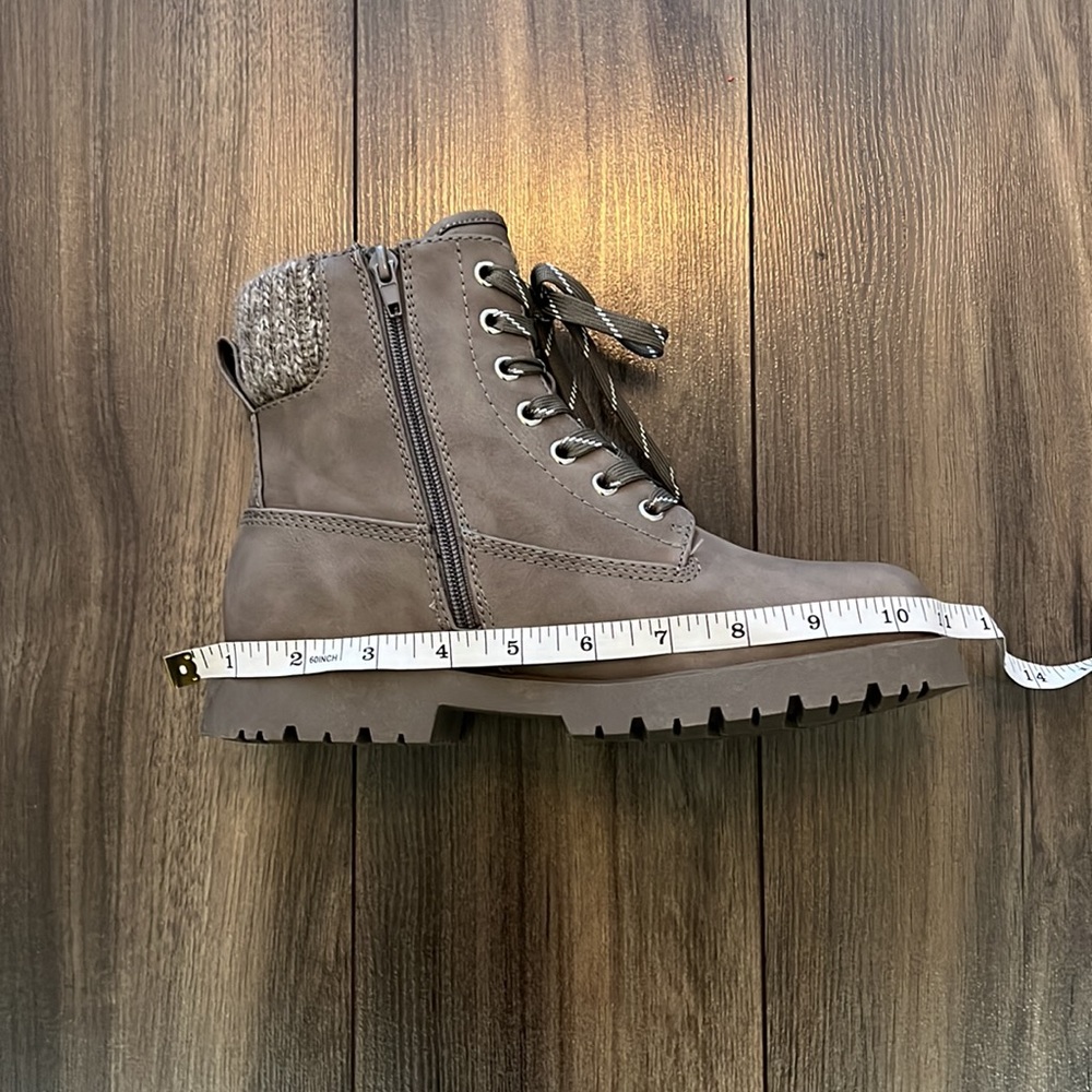 Call it spring boots - Picture 7 of 7